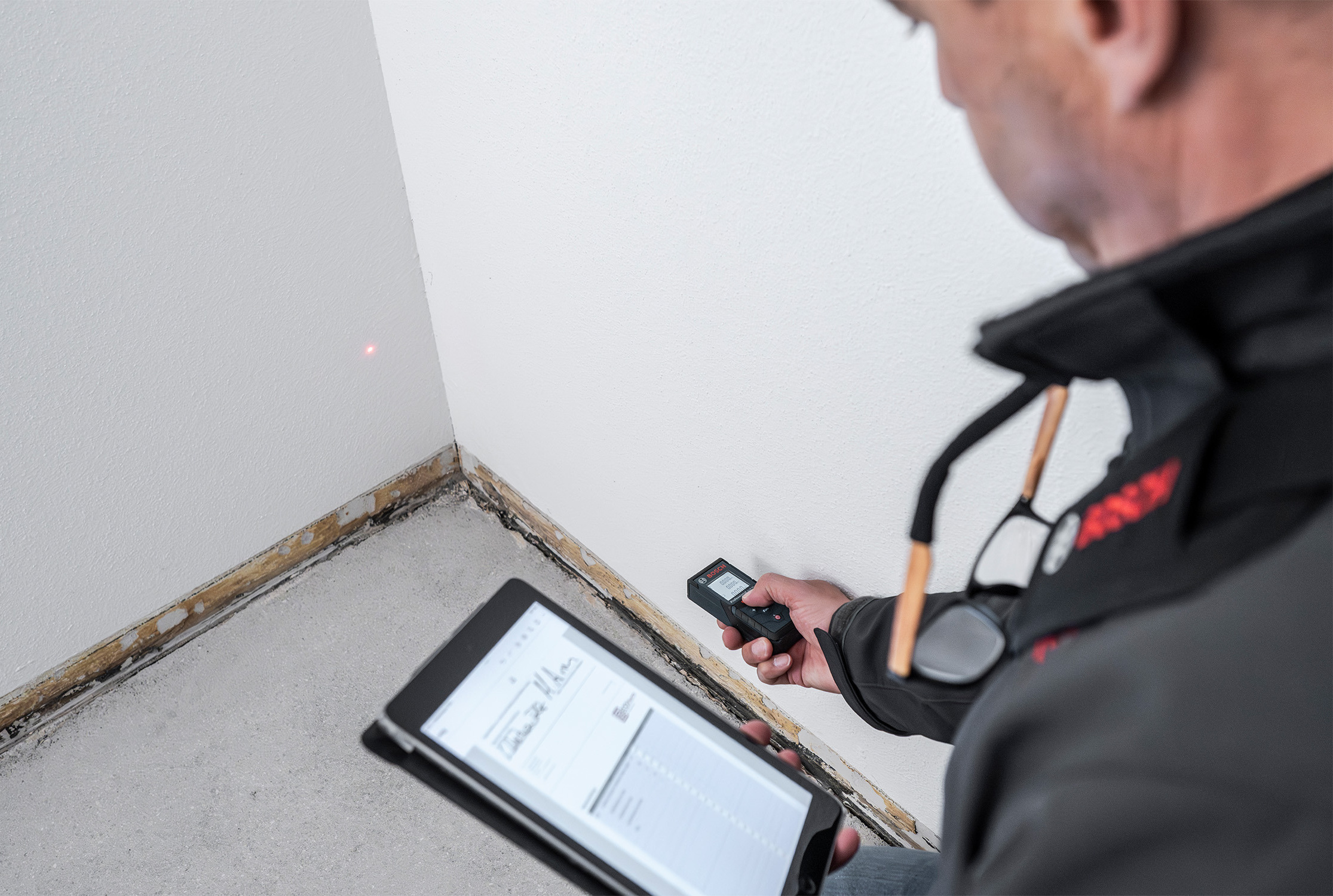 <p>Chauffage au sol Plafonds en poutres de bois</p>